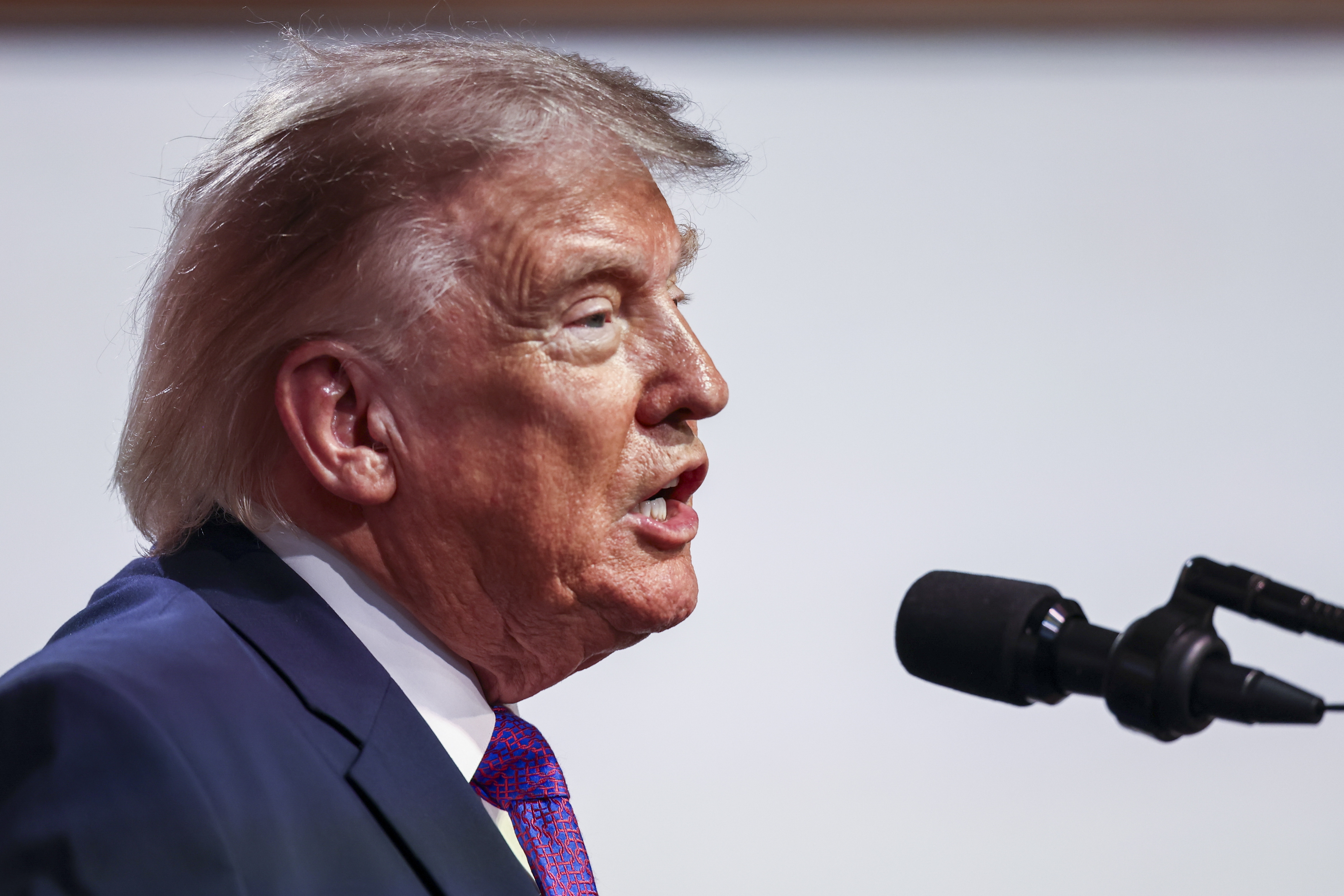 El presidente estadounidense Trump interviene en un evento sobre la asequibilidad de la atención médica.