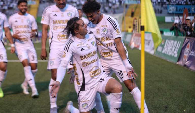 VIDEO: Así fueron los goles de Comunicaciones en la victoria 2-