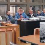 Audiencia del 4 de mayo por el caso Julio Martínez. En la imagen aparecen, de izquierda a derecha, Paola Díaz, Julio Girón, Carlos González, Juan Tzun Hernández y Juan Tzun Castillo. Anelsy Adeli Quiñónez Corado no comparece, debido a que permanece prófuga de la justicia. (Foto, Prensa Libre: cortesía Diario de Centro América)