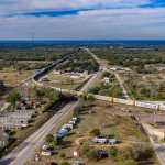 Foto de referencia. Autoridades investigan la muerte de siete migrantes hallados cerca y dentro de un tren en Texas. (Foto Prensa Libre: Shutterstock)