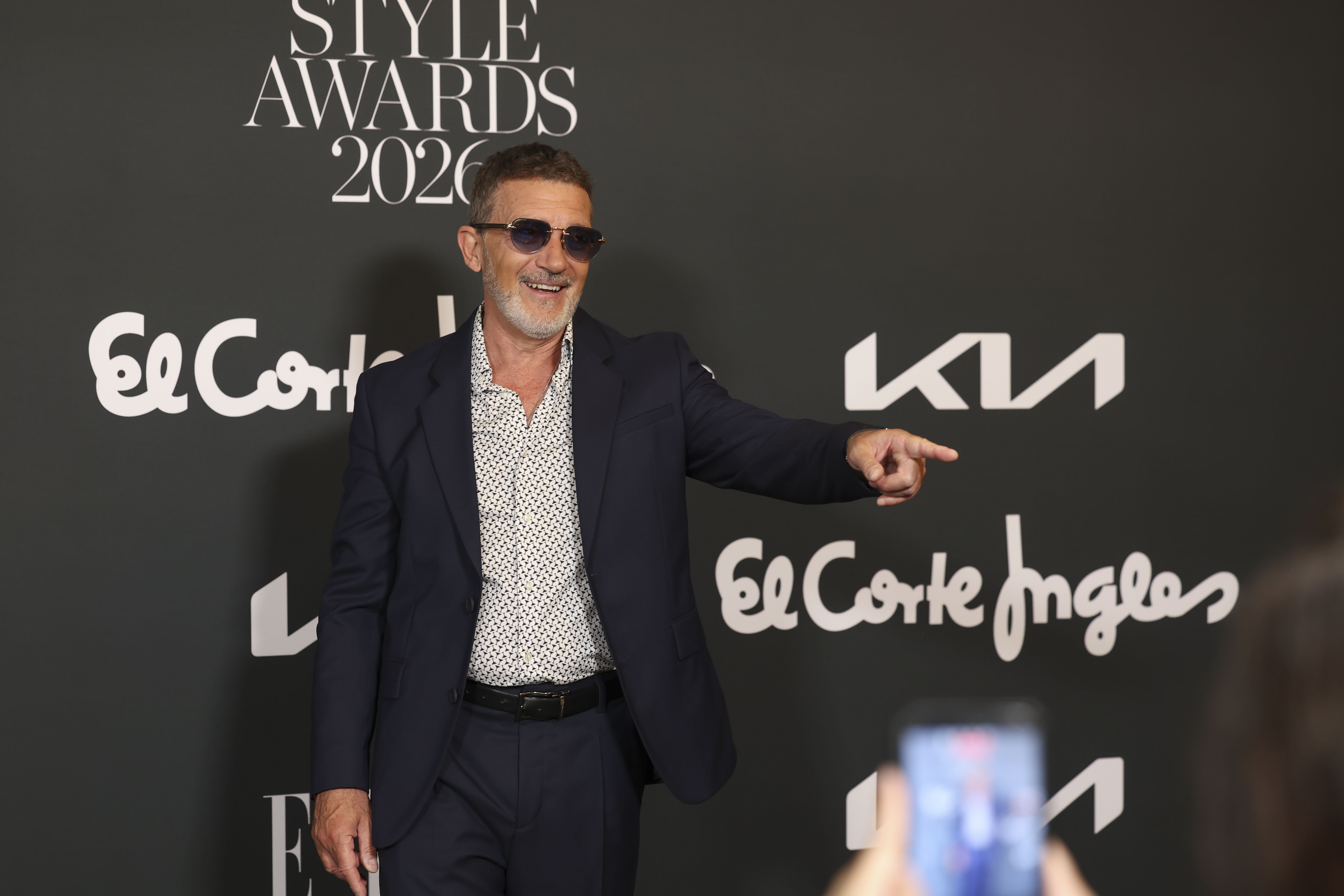 MADRID, 02/06/2026.- El actor y director Antonio Banderas posa durante el photocall ELLE Style Awards, este martes en el Casino de Madrid. EFE/ Kiko Huesca