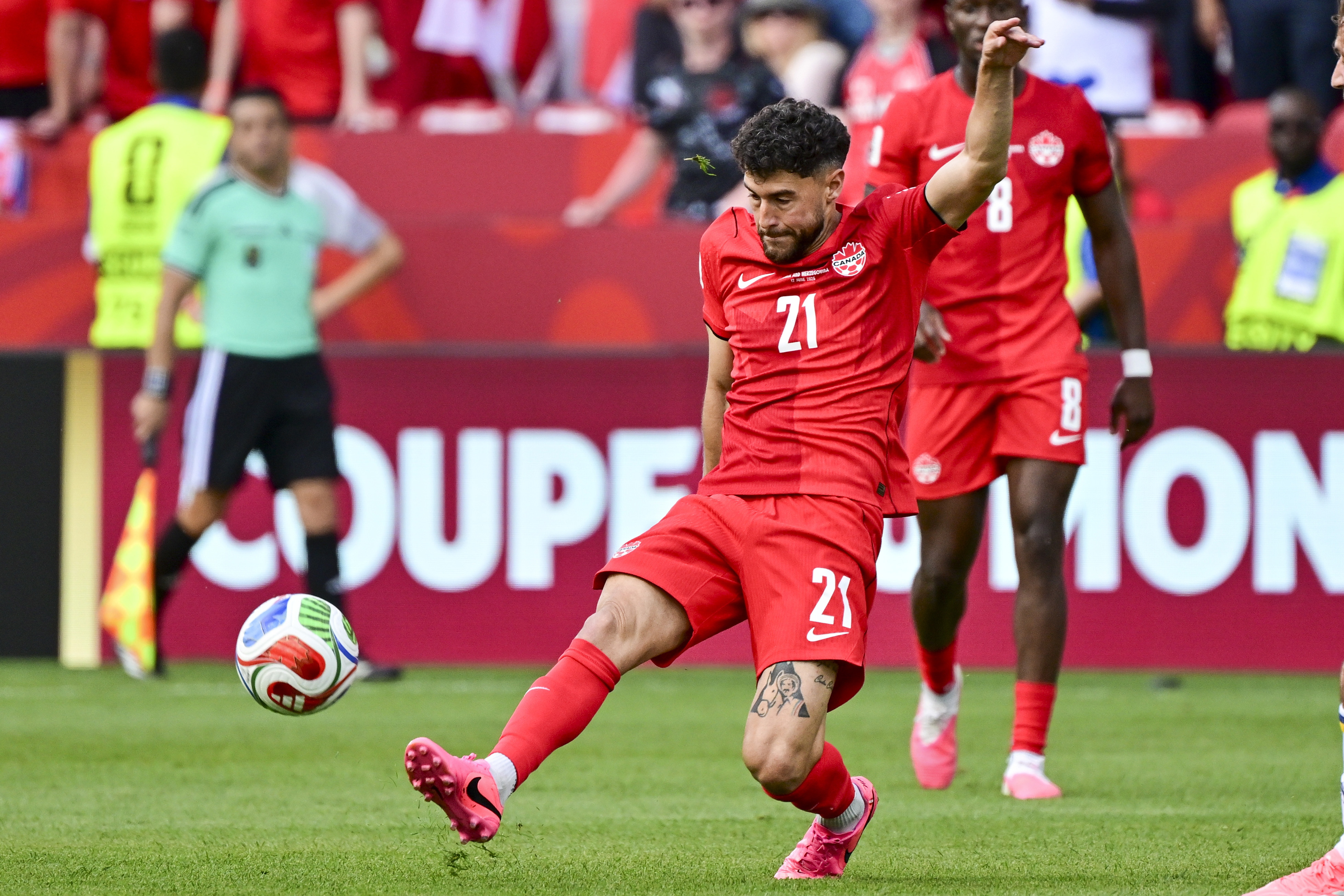 TORONTO (Canada), 13/06/2026.- Jonathan Osorio of Canada in action during the FIFA World Cup 2026 group stage match Canada against Bosnia and Herzegovina, in Toronto, Canada, 12 June 2026. (Bosnia-Herzegovina) EFE/EPA/EDUARDO LIMA