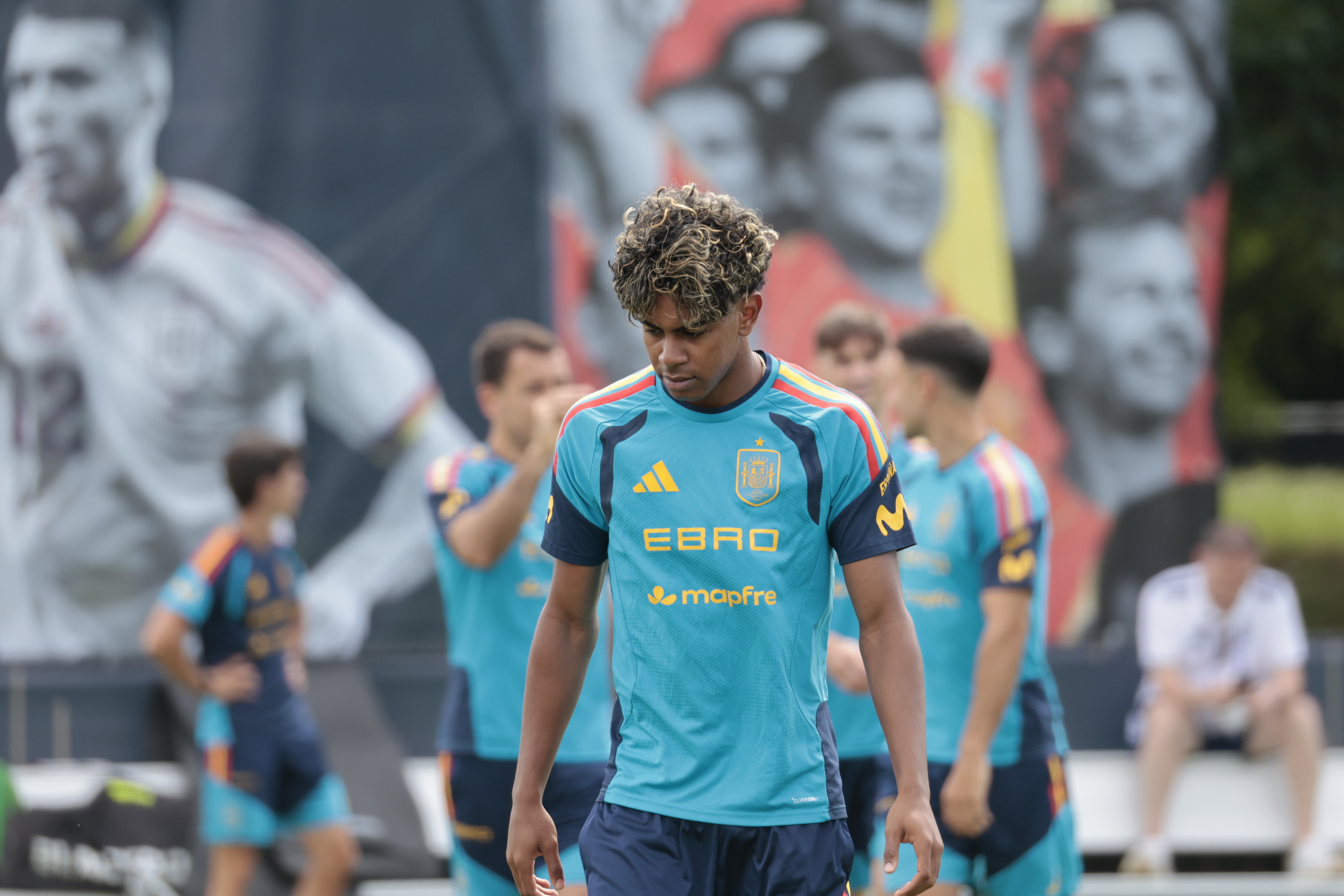 GRAF9499. CHATTANOOGA (ESTADOS UNIDOS), 16/06/2026.- El delantero español Lamine Yamal participa en el entrenamiento de la selección española tras su empate con Cabo Verde, este martes en Chattanooga (Estados Unidos). EFE/Lavandeira Jr