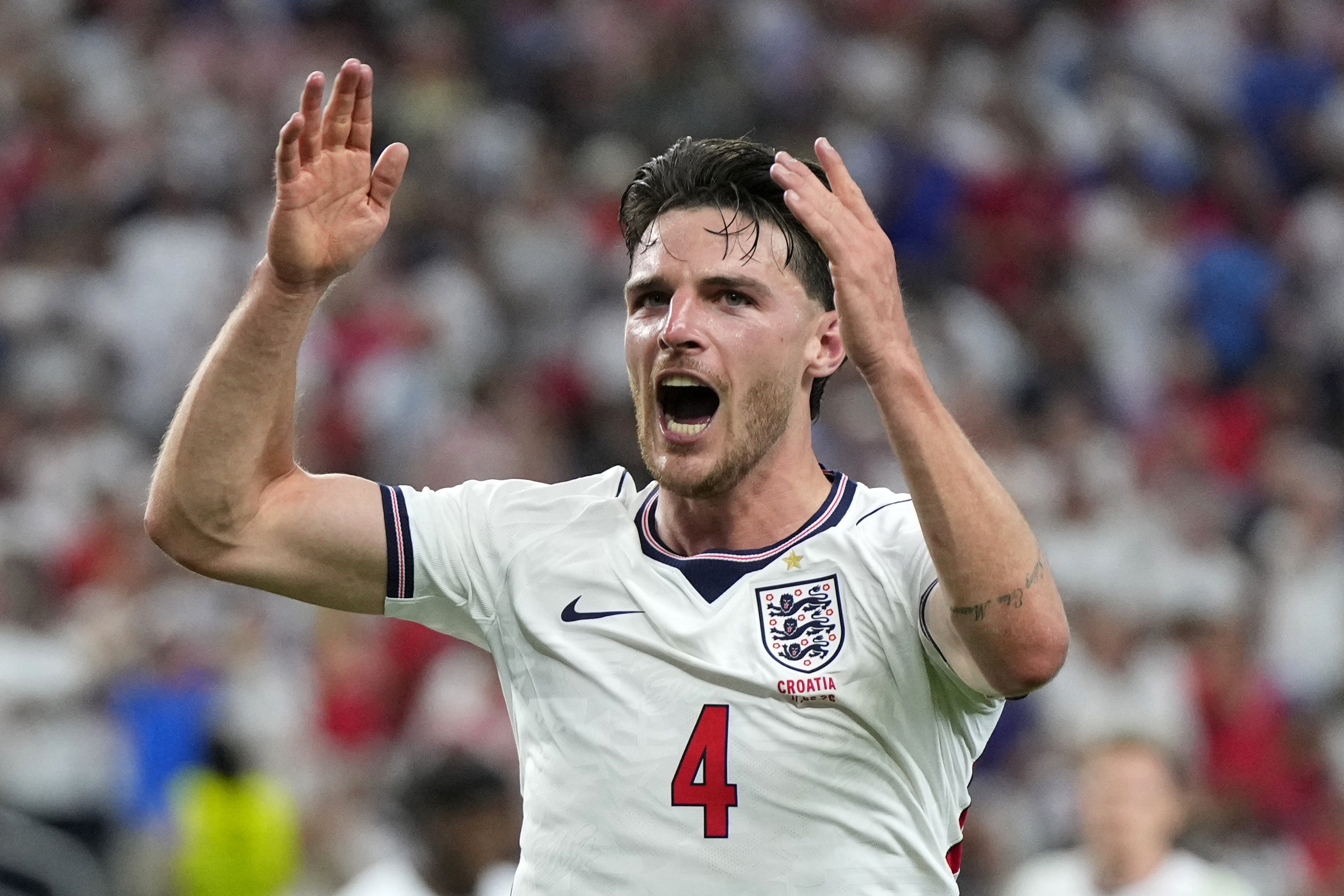 Problemas para Inglaterra: Rice aislado por un virus; Henderson operado y Guéhi en duda ante Noruega