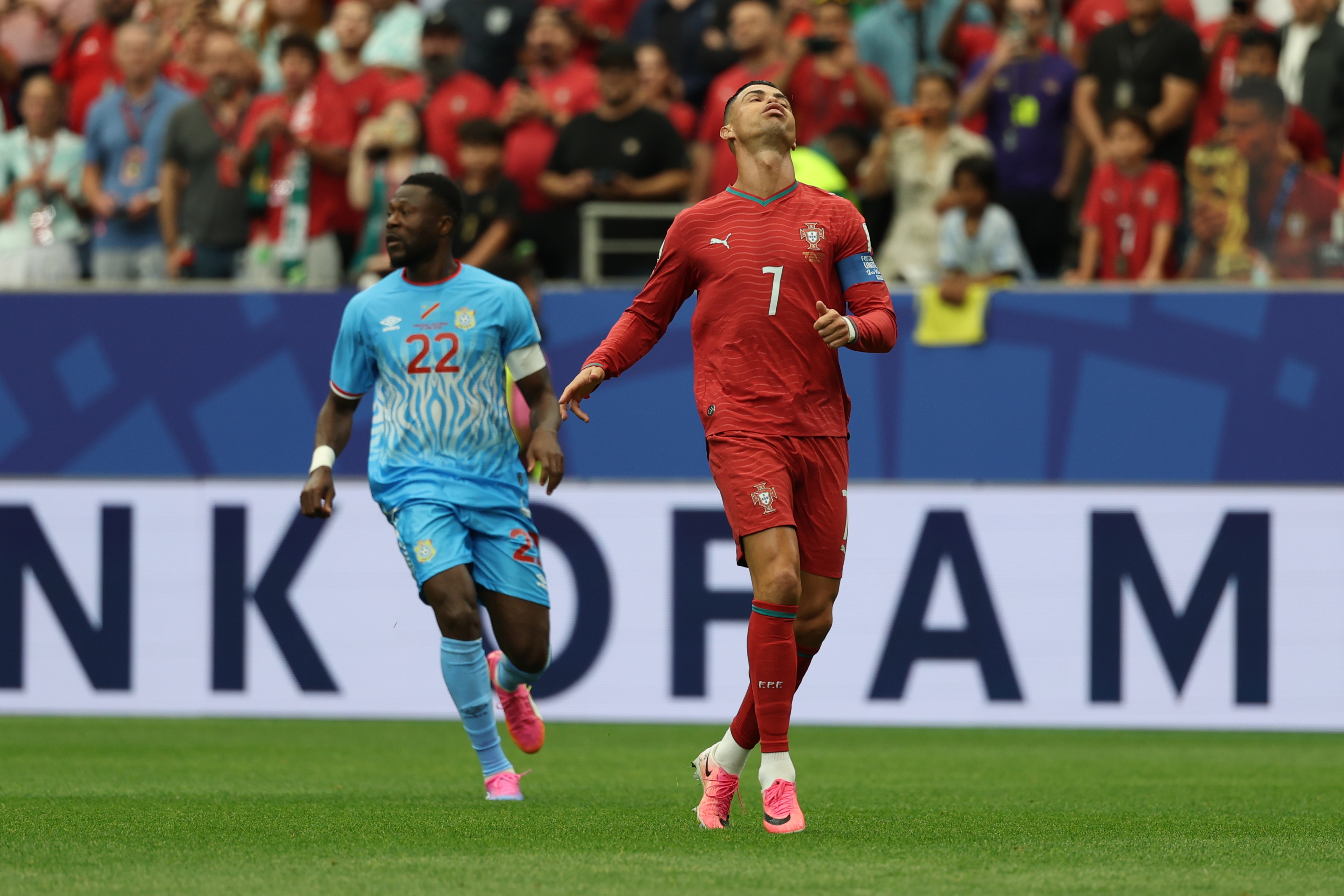 HOUSTON (EEUU), 17/06/2026.- El delantero de Portugal Cristiano Ronaldo reacciona durante el partido del Grupo K del Mundial 2026 que disputan las selecciones nacionales de Portugal y República Democrática del Congo este miércoles, en el Estadio Houston (Texas). EFE/ Carlos Ramírez