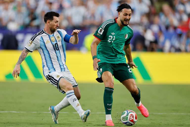 ¿Debió ser expulsado Lionel Messi? La polémica jugada ante Argelia en el Mundial 2
