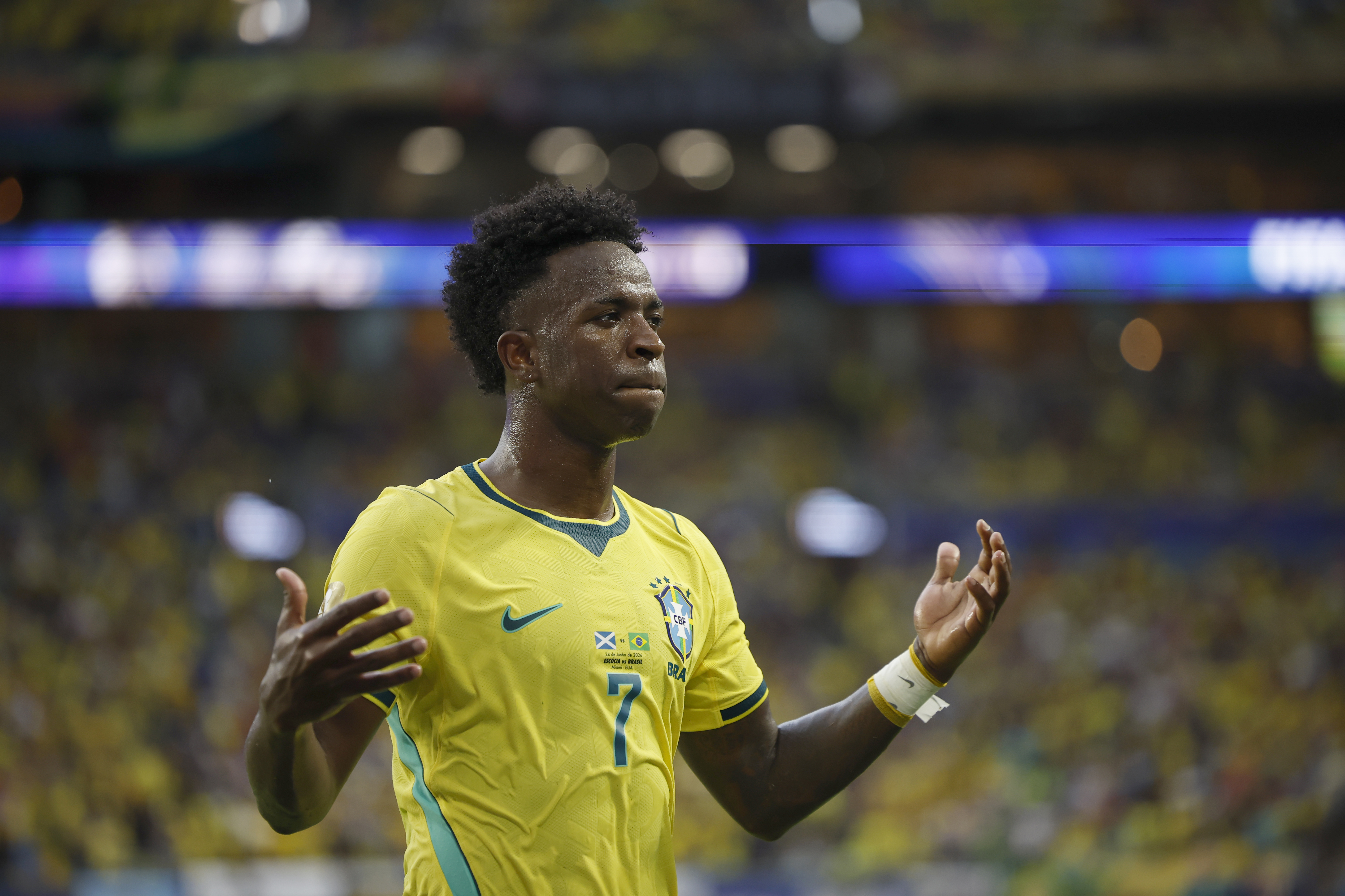 . MIAMI (ESTADOS UNIDOS), 24/06/2026.- Vinícius Júnior de Brasil celebra un gol este miércoles, en un partido del grupo C del Mundial de la FIFA 2026 entre Escocia y Brasil, en el estadio Hard Rock en Miami (EE.UU.). EFE/ Alberto Estevez