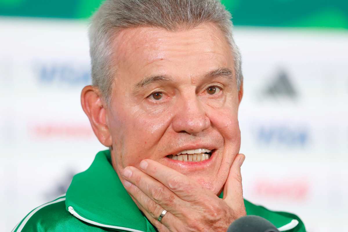 Mexico coach Aguirre furious over potential World Cup schedule change