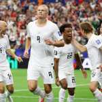 ARLINGTON (EEUU), 30/06/2026.- El delantero de Noruega Erling Haaland (2i) celebra tras anotar el segundo gol de su equipo durante el partido de eliminatoria del Mundial 2026 que disputan las selecciones nacionales de Costa de Marfil y Noruega este martes, en el AT&T Stadium de Arlington, Texas (EEUU). EFE/ Carlos Ramirez