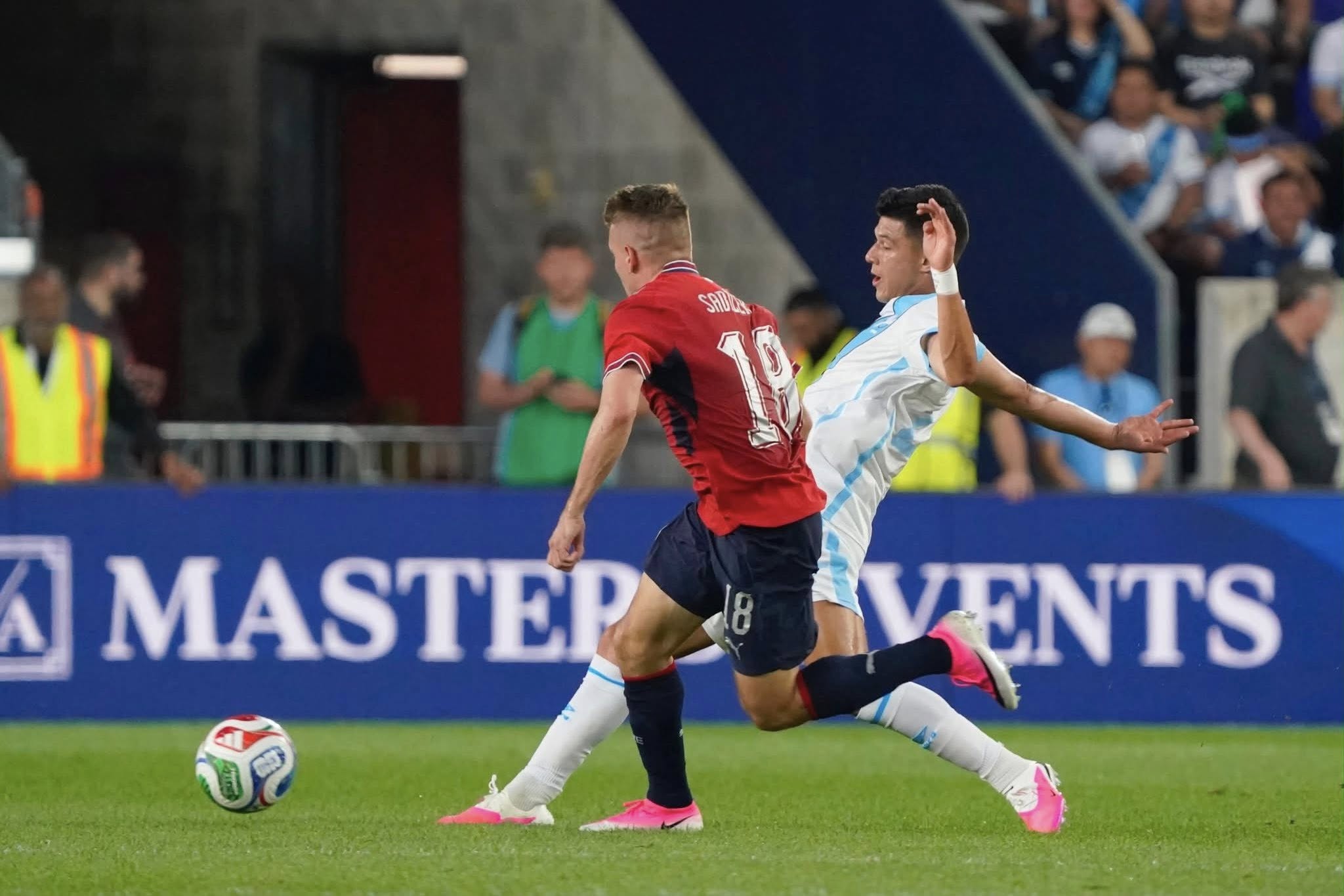 Guatemala cae frente a su similar de República Checa. (Foto Prensa Libre; Fedefut).