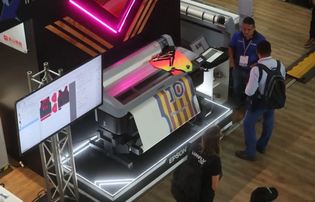 Exposiciones de maquinaria Apparel Sourcing Show sector de vestuario y textiles archivo