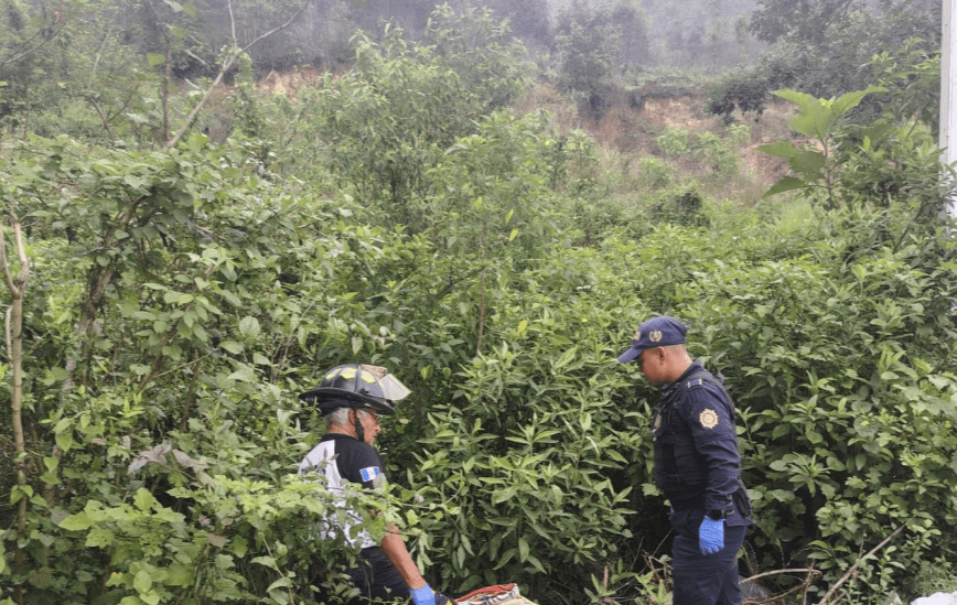 Localizan cadáver envuelto en sábanas en la ruta a San Pedro