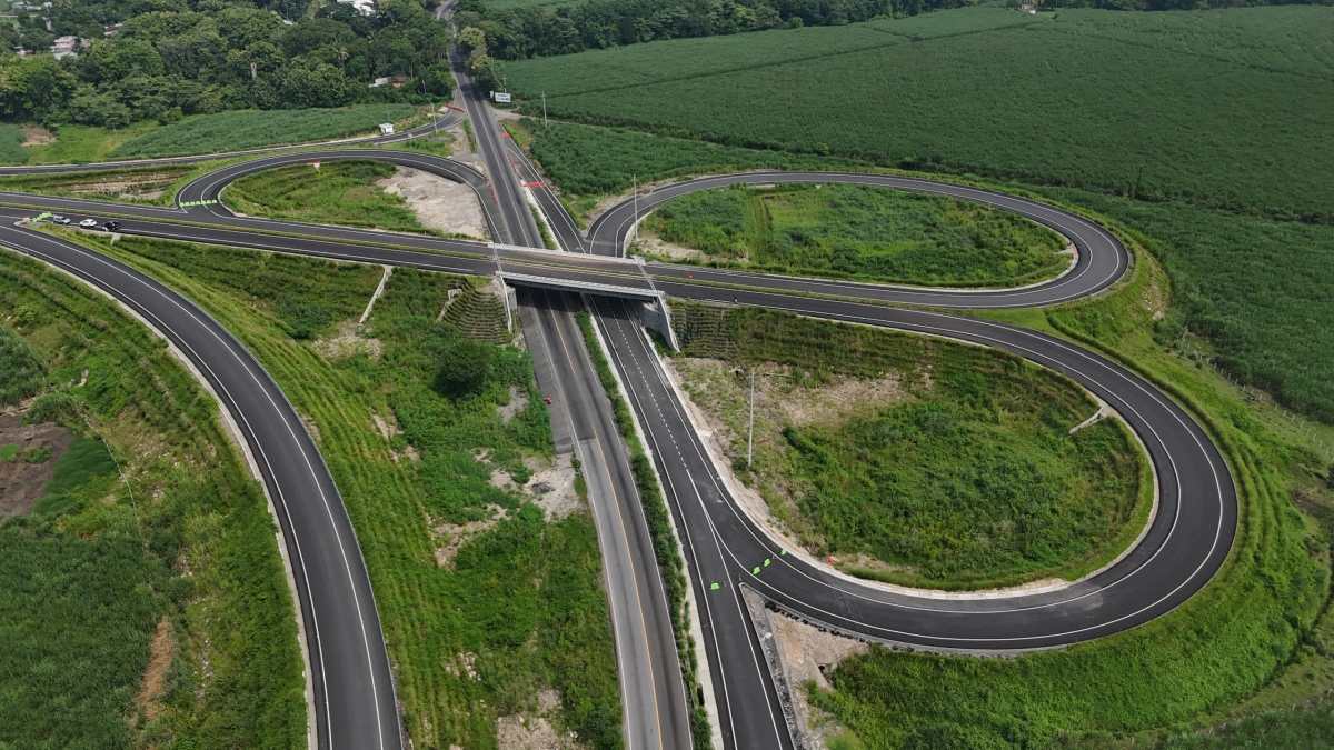 Autopista Xochi, Corredor de las Flores: these are the three toll booths already operating and the one that remains pend