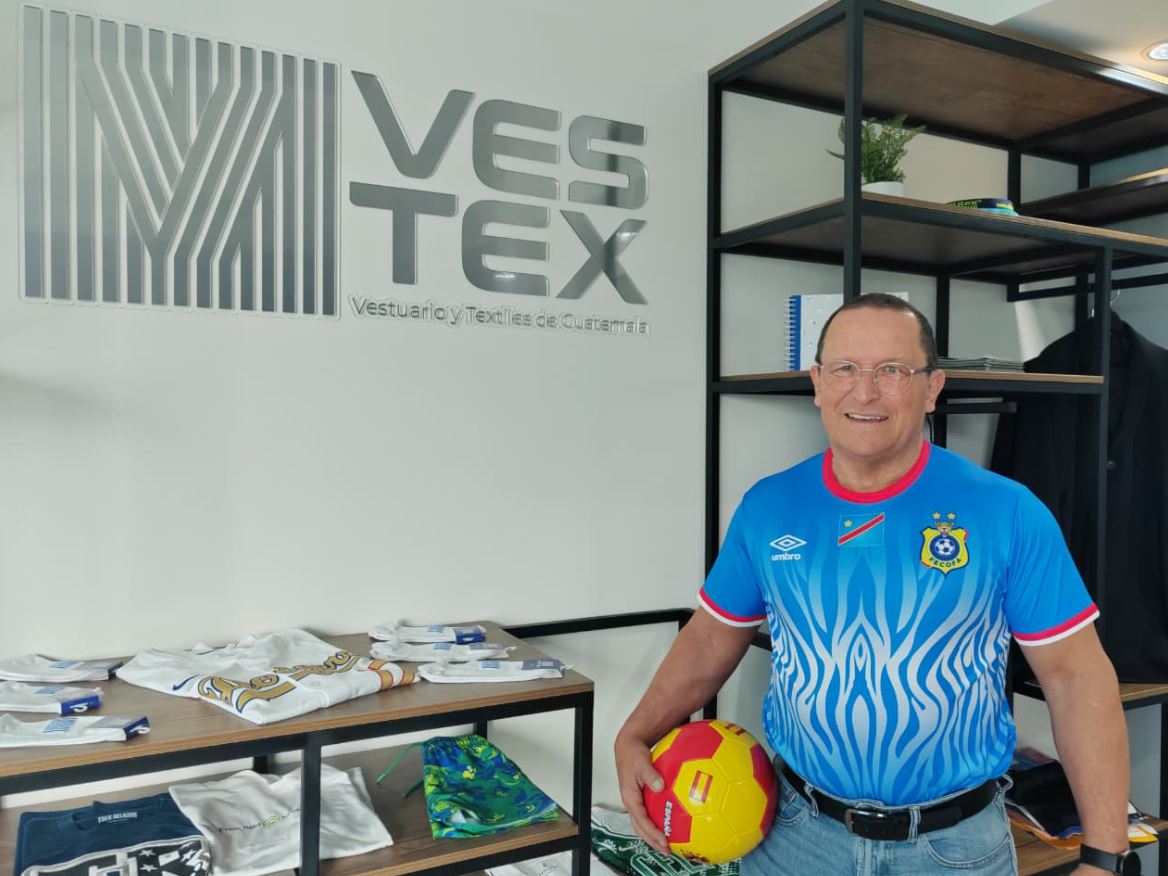 Camisoas y otros souvenirs de Vestex para la Copa del Mundo 2026 F RMB 1