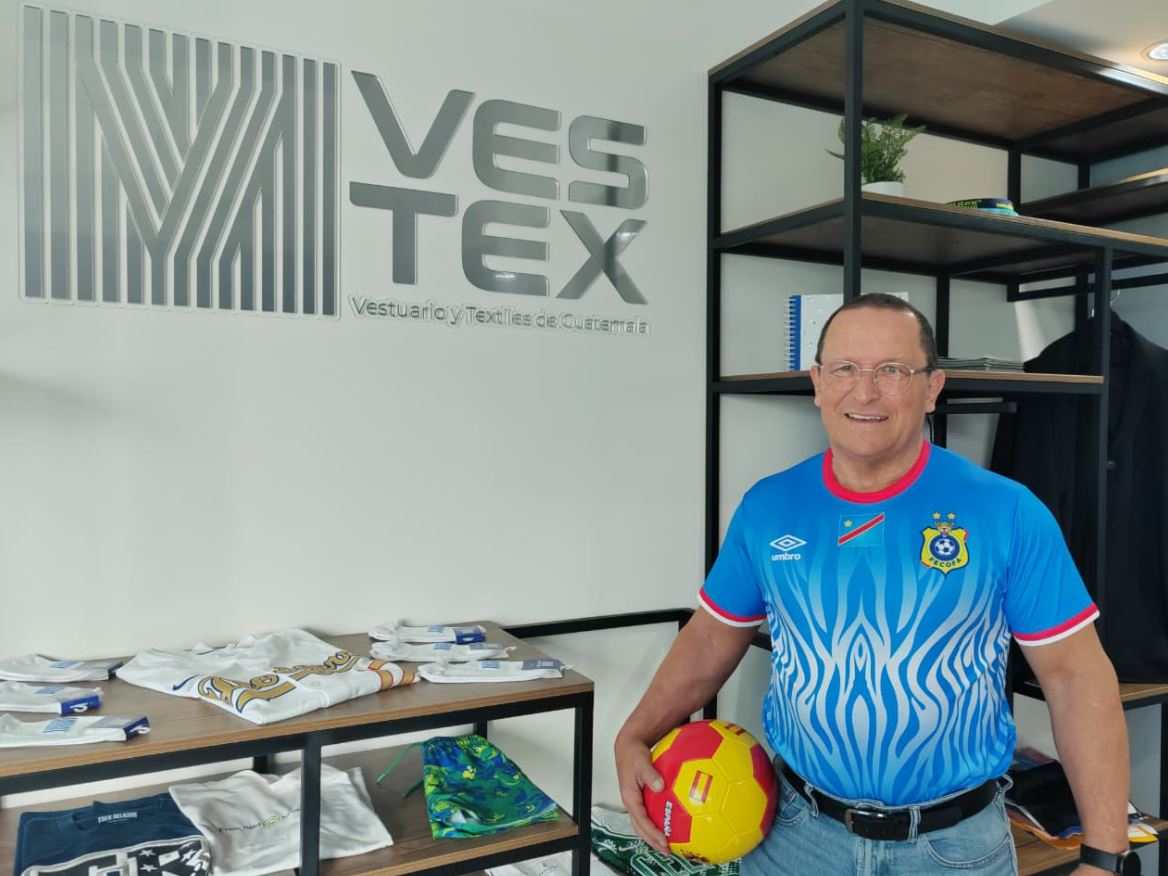 Mundial de futbol 2026: camisolas para fanes y souvenirs que