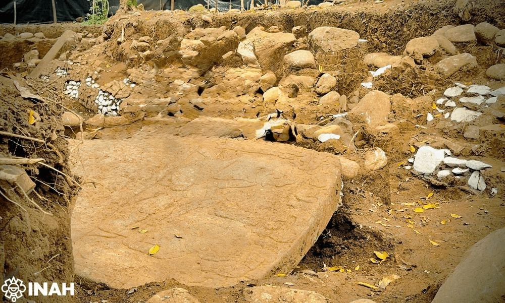 Descubren en Veracruz una estructura prehispánica única y una escultura de hace 1,400 años INAH México