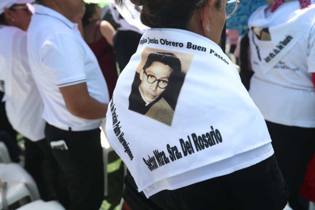 Father Hermógenes was remembered as a pastor close to his community during a Eucharist in San José Pinula 5