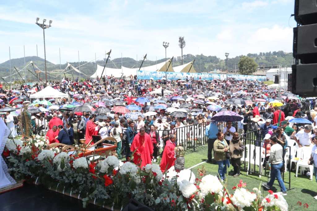 El padre Hermógenes fue recordado como un pastor cercano a su comunidad durante una eucaristía en San José Pinula 