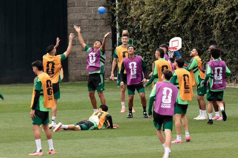 ¿Para relajarse? El curioso entrenamiento de México previo a su debut contra Sudáfrica en el Mundial 2