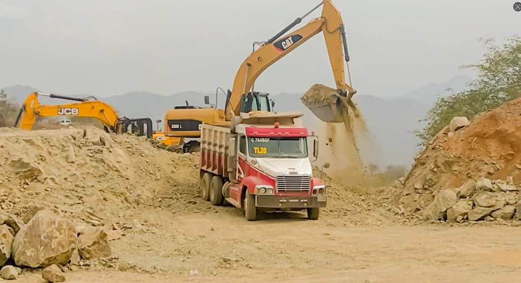 La misión del Fondo Monetario Internacional (FMI), que concluyó la evaluación de Guatemala conforme al artículo IV, recomendó destrabar la implementación de la Ley de Infraestructura Vial Prioritaria. (Foto Prensa Libre: Cortesía Dirección General de Caminos)