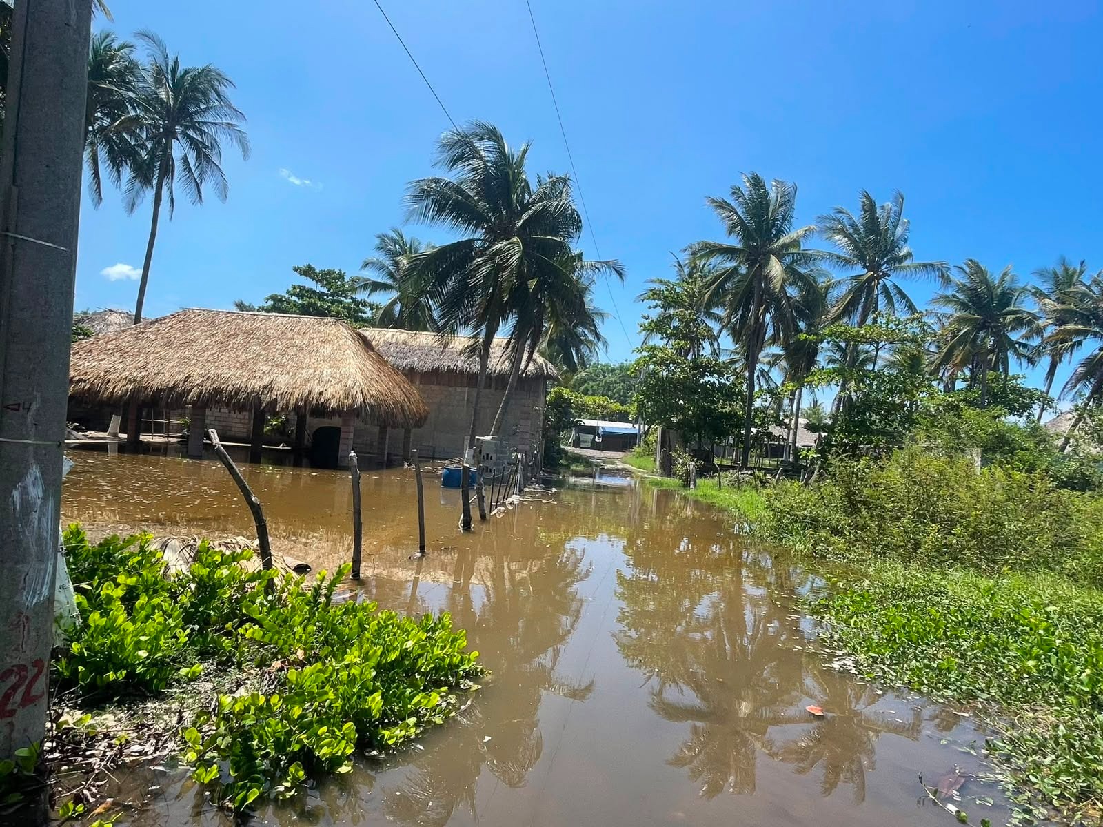 Fuerte oleaje e inundaciones afectan más de 180 viviendas en Guatemala en las últimas horas  