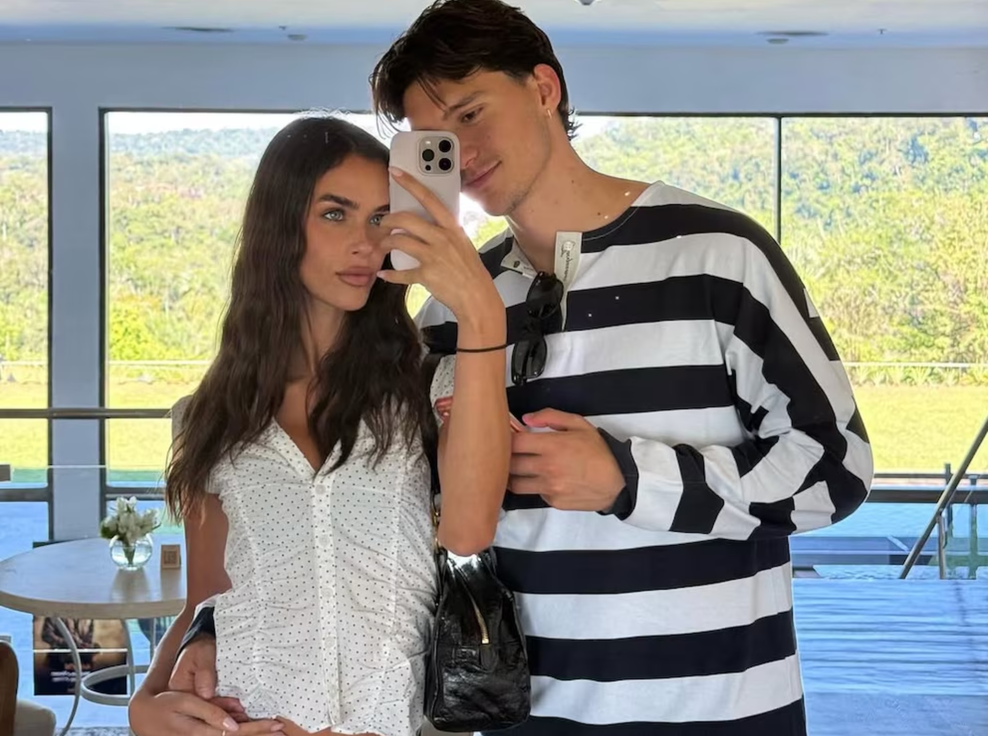 La pareja visitó las Cataratas del Iguazú y compartió fotografías y videos del recorrido. Foto Prensa Libre: Instagram Giulia Ciancio