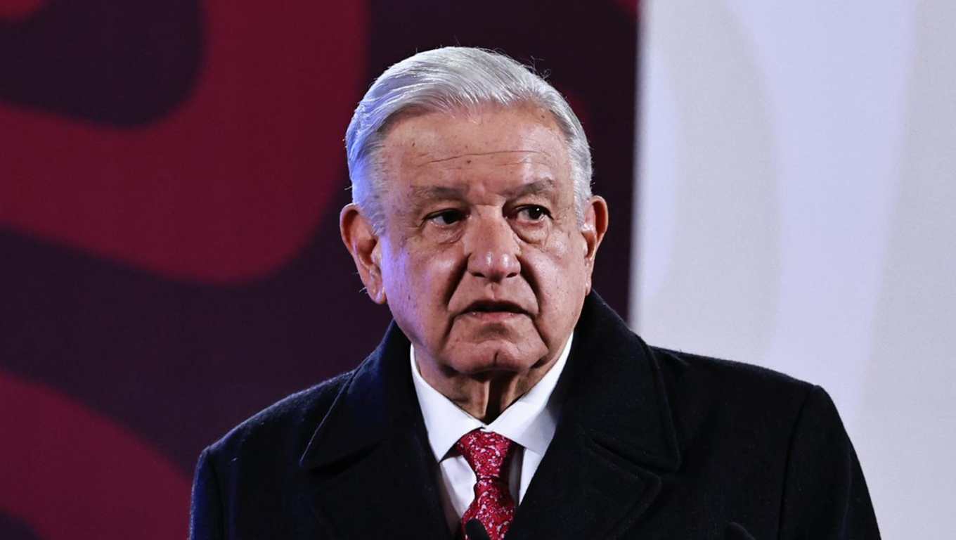 López Obrador condena "tiranía" de EE.UU. en Venezuela y respalda a Sheinbaum