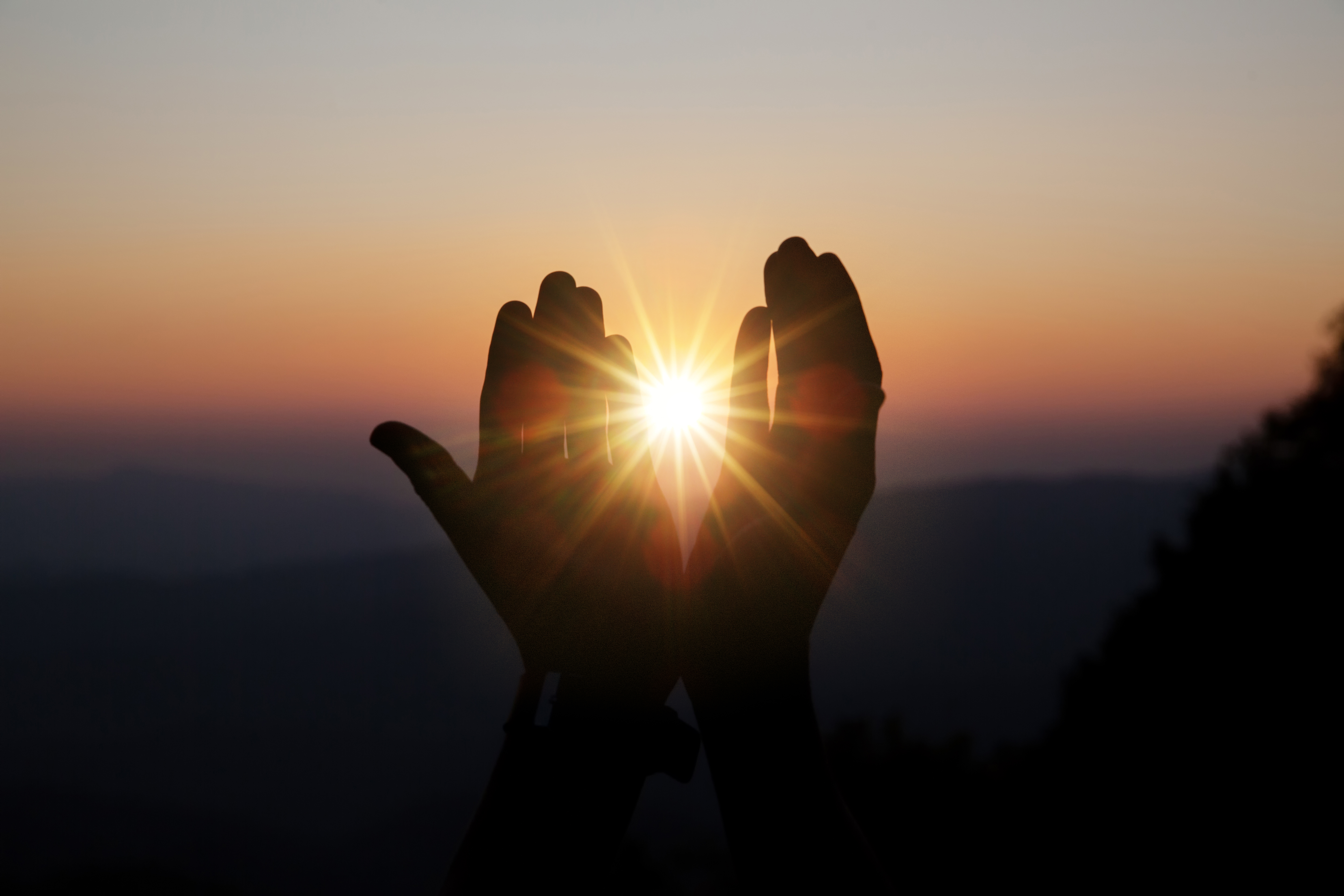 ¿Por qué el Sol parece detenerse? Así será el solsticio de verano este domingo