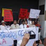 Protesta frente a la CC por proceso de elección de rector de la Usac