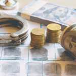Guatemala ha detectado Q36 mil 55 millones vinculados con presuntos casos de lavado de dinero denunciados ante el Ministerio Público en los últimos cuatro años. (Foto Prensa Libre: Shutterstock)