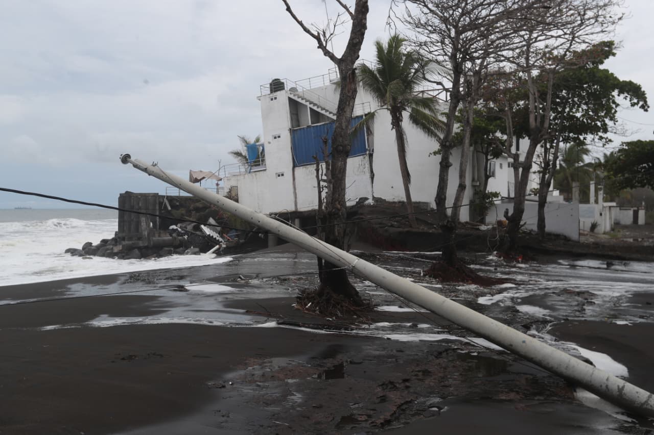 Tormenta tropical Cristina en Iztapa'