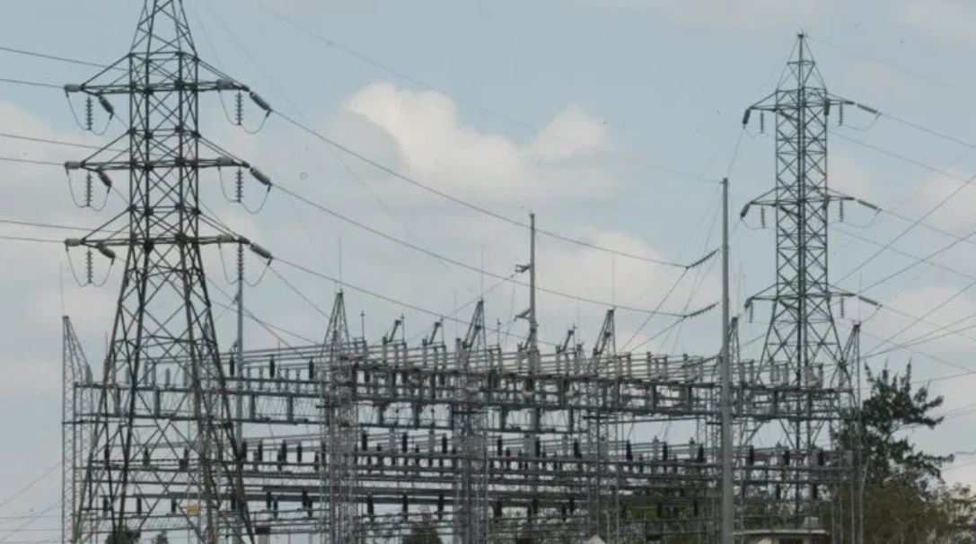 Guatemalan Lawmakers Grill Energy Officials Over Bills, Blackouts, and Permits