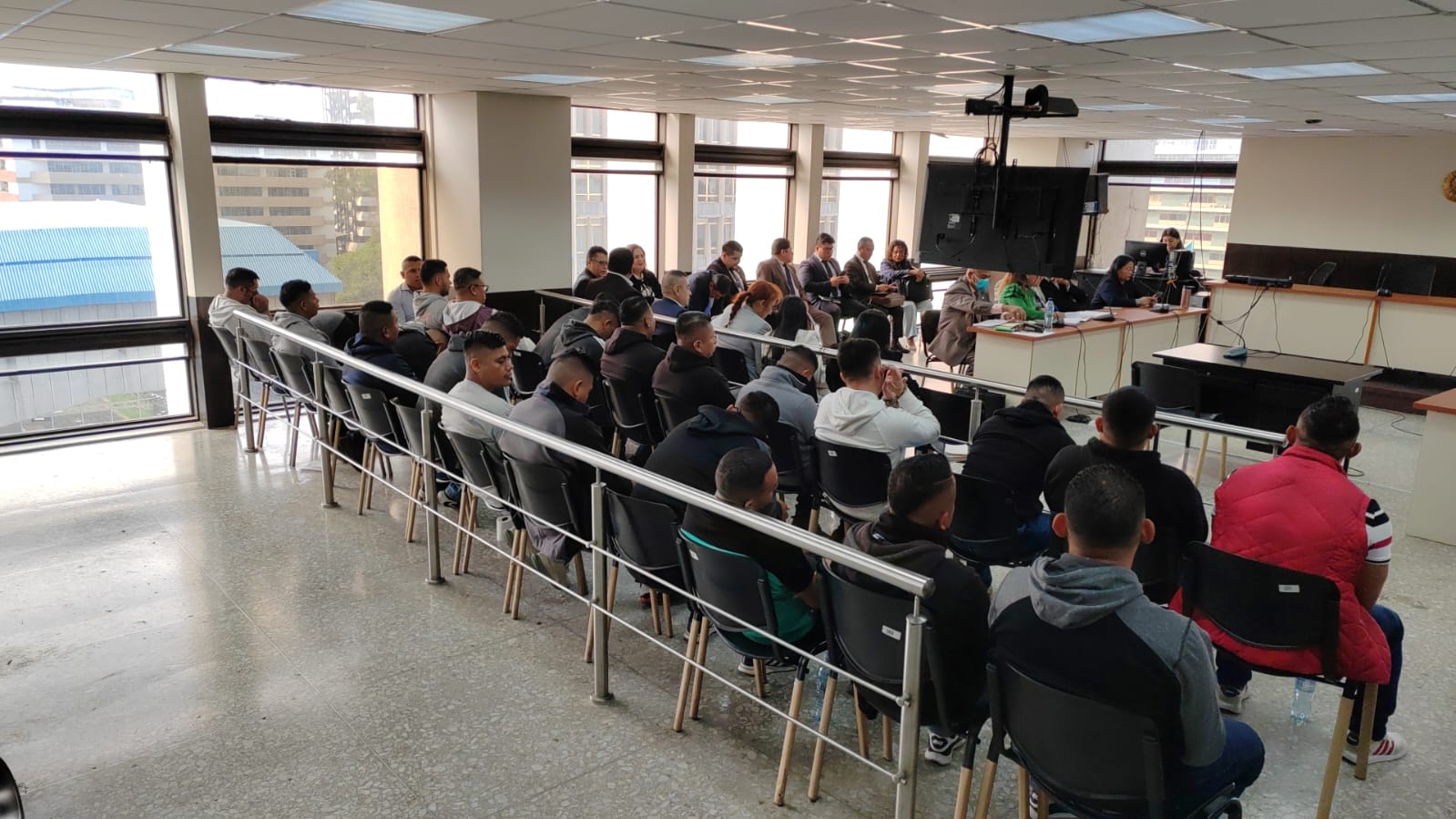 audiencia guardias SP aplazanda por 10 ocasión fuga de reos Fraijanes 2