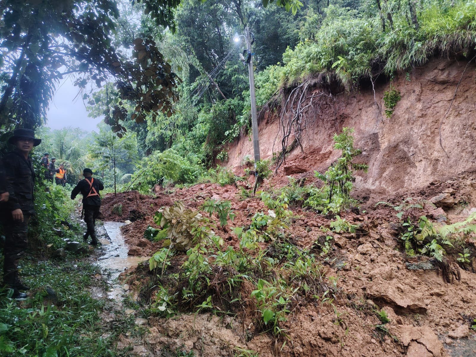 Derrumbes se han reportado por el impacto de las lluvias en Guatemala por efectos de la tormenta Cristina