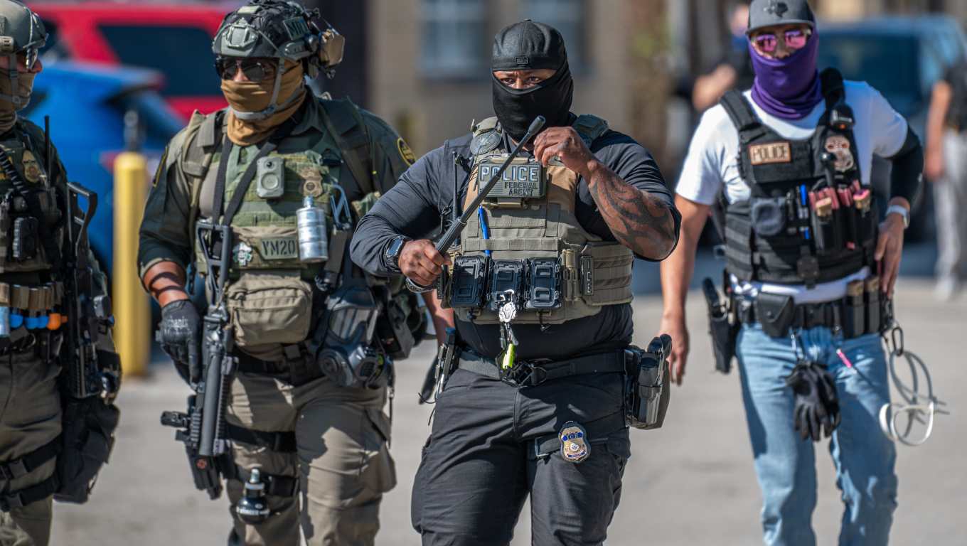 Foto de referencia. Una decisión judicial impide a los agentes de ICE realizar arrestos en tribunales de inmigración de todo Estados Unidos. (Foto Prensa Libre: Shutterstock)