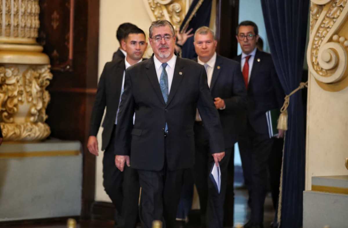 Gobierno plantea nuevo subsidio de Q12 por galón a los combustibles y traslada la propuesta al Congreso