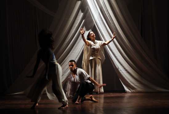 Tizi Ouzou (Algeria), 06/07/2026.- Dancers perform the choreography 'Journey' at the Kateb Yacine Regional Theatre in Tizi Ouzou, Algeria, 06 July 2026. The dance performance was produced by the Algiers Opera Ballet and directed and choreographed by the artist Belmahel Ayoub Nasrallah. (Argel) EFE/EPA/MOHAMED MESSARA