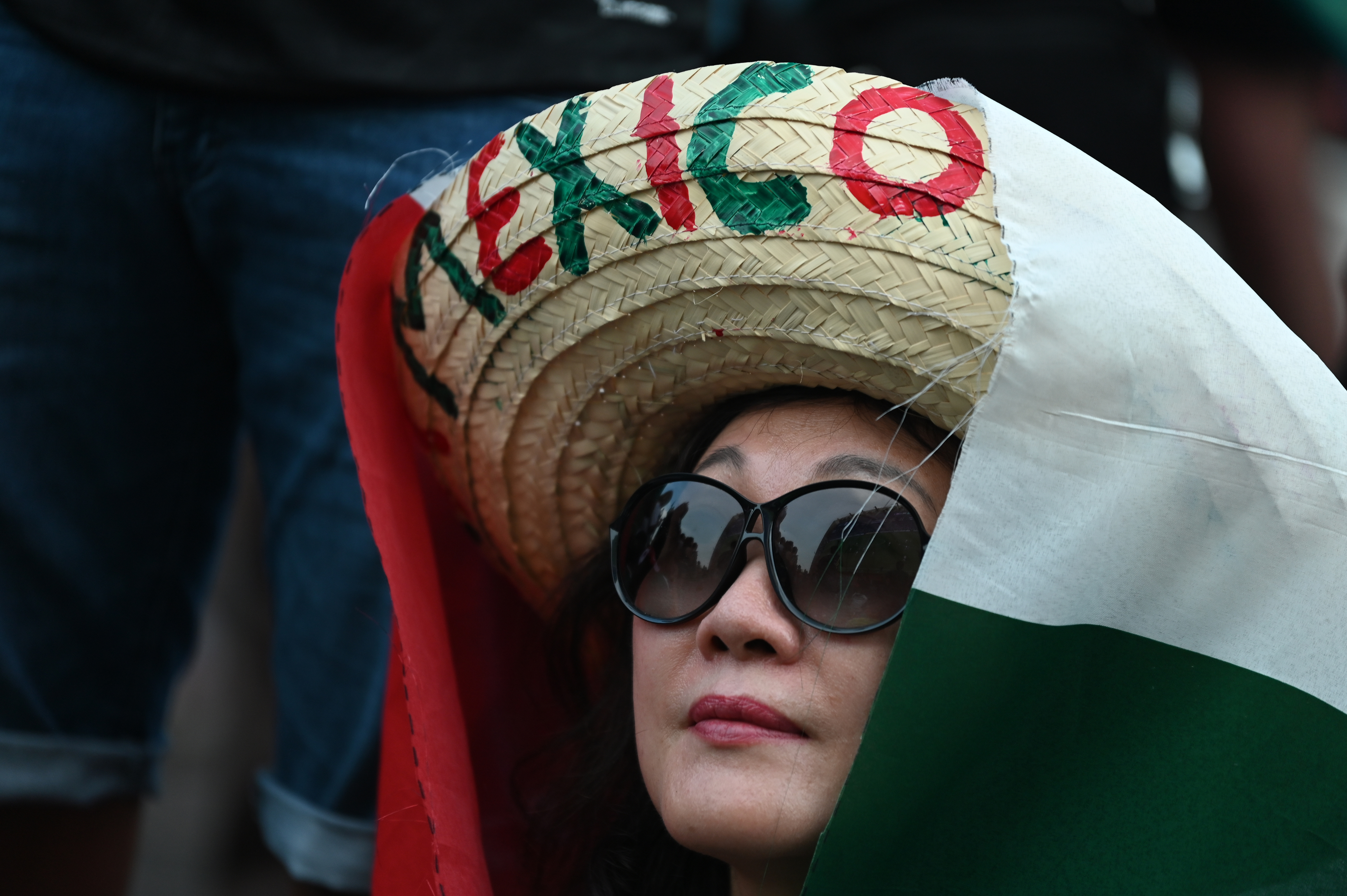 Canelo Álvarez, Jaime Camil, Sebastián Rulli y otras celebridades que asistieron al México vs. Inglaterra en el Estadio Azteca