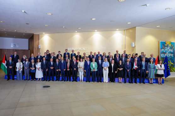 BRUSSELS (Belgium), 13/07/2026.- Participants at the Palestine Donor Group meeting pose for a photo after the signature ceremony of the contribution to the PEGASE mechanism by European Commissioner for Mediterranean Dubravka Suica and Prime Minister of the Palestinian Authority Mohammad Mustafa in Brussels, Belgium, 13 July 2026. The European Commission held the second meeting of the Palestine Donor Group (PDG), which resulted in increasing the financial pledges through the Palestinian-European Mechanism for the Management of Socio-Economic Aid (PEGASE) mechanism, and the launch of the Team Gaza Initiative. (Bélgica, Bruselas) EFE/EPA/OLIVIER MATTHYS
