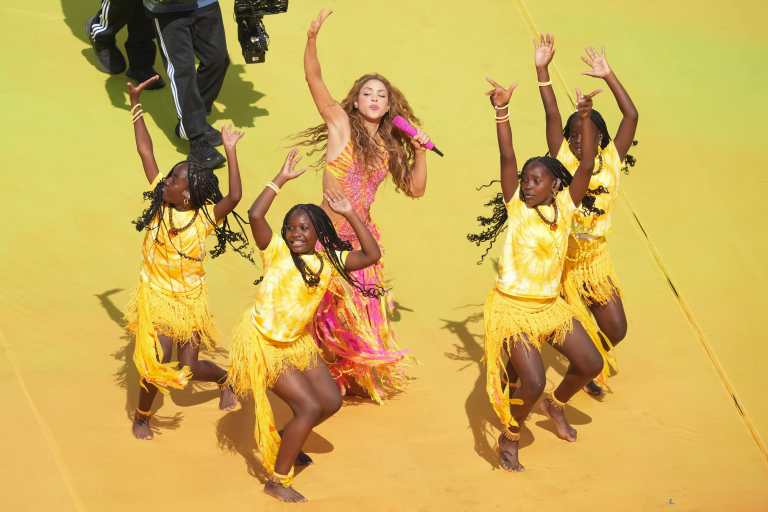 Video: así fue la despedida de Shakira con los niños de Uganda que bailaron con ella en el Mundial 2