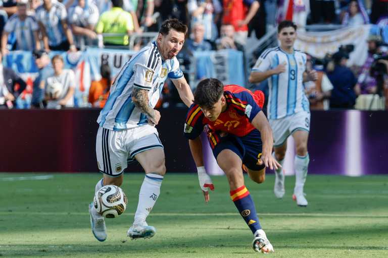 Así fue el regreso de Lionel Messi a Argentina después del subcampeonato en el Mundial 2