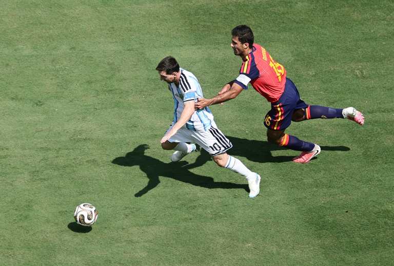 ¿Por qué la FIFA premió a Rodri y la IFFHS eligió a Messi como el mejor jugador del Mundial 2