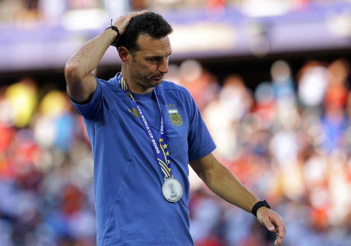 Scaloni reacciona a la derrota: “Me duele el alma no haber podido traer la copa otra vez”
