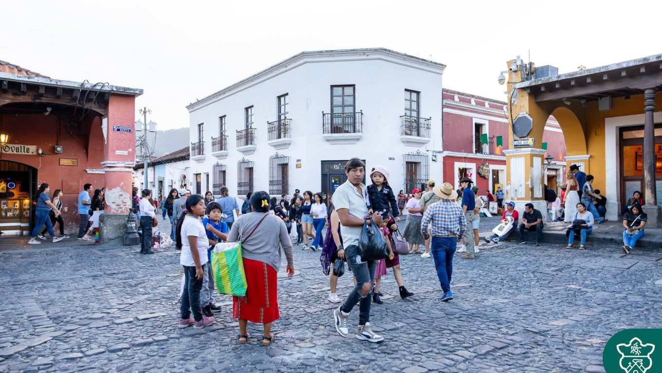 La suspensión temporal del servicio de agua afectará sectores como el Parque Central, Santa Rosa, barrio de La Merced, San Bartolomé Becerra y San Pedro El Panorama, entre otros, debido a un mantenimiento programado de EEGSA. Fuente: Municipalidad de Antigua Guatemala. (Foto Prensa Libre: Tomada del Facebook Municipalidad Antigua Guatemala)