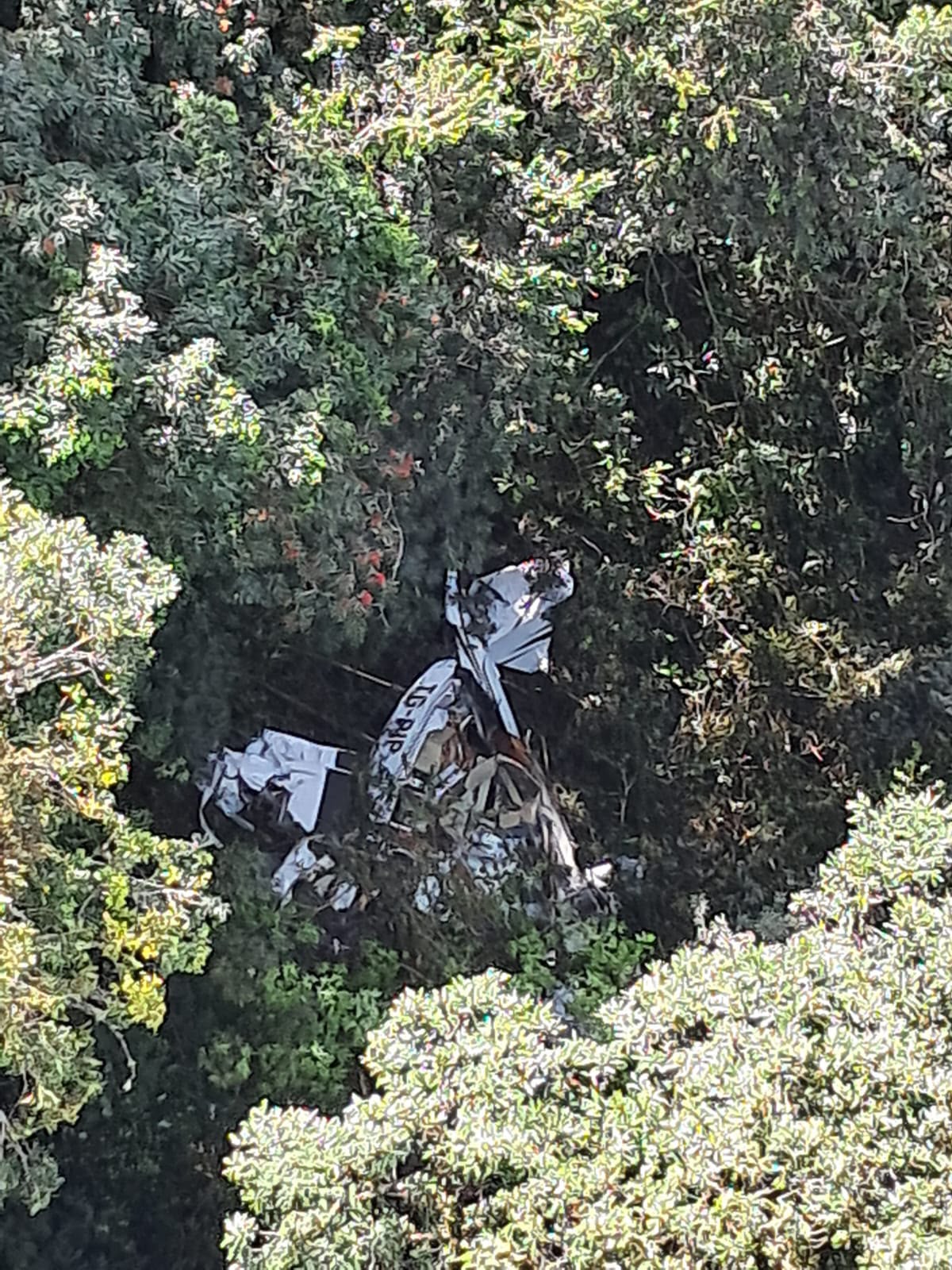 Identifican a los tripulantes que murieron en accidente aéreo en San Miguel Pochuta