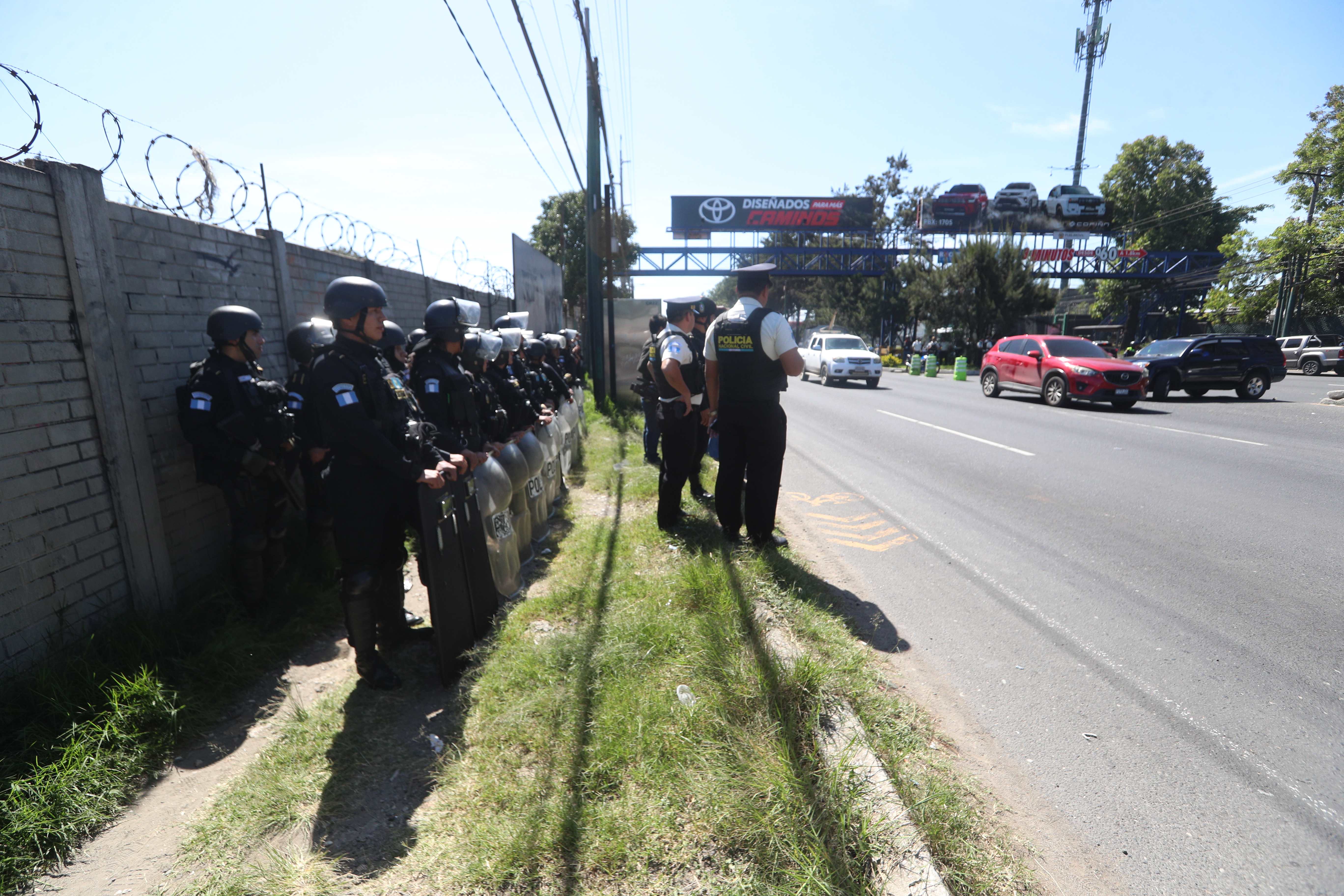 BLOQUEOS TAXISTAS ROOSEVELT Y PETAPA'