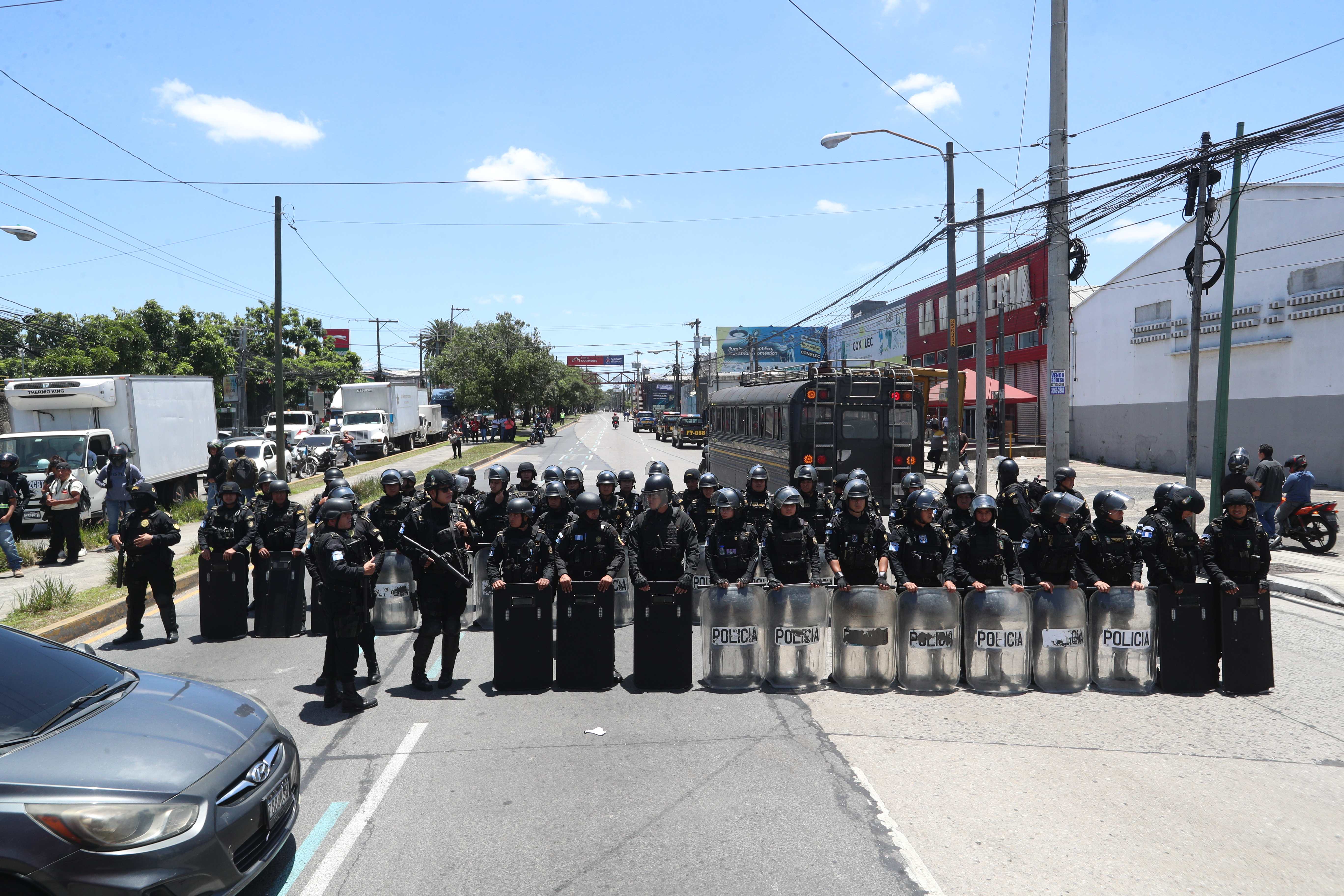BLOQUEOS TAXISTAS ROOSEVELT Y PETAPA'