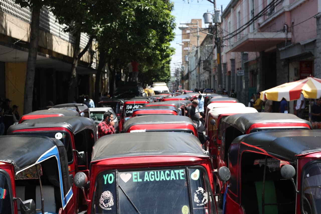 CARAVANA LLEGA AL CONGRESO. 1