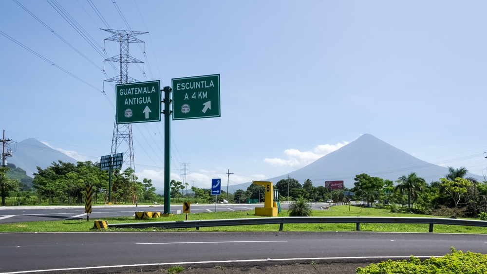 Como parte del plan para recuperar el sistema aeroportuario nacional, las autoridades guatemaltecas han empezado con la fase de estudios preliminares para determinar la viabilidad y la ubicación de un nuevo aeropuerto internacional que se espera que se construya en la Costa Sur del país. (Foto, Prensa Libre: ShutterStock)