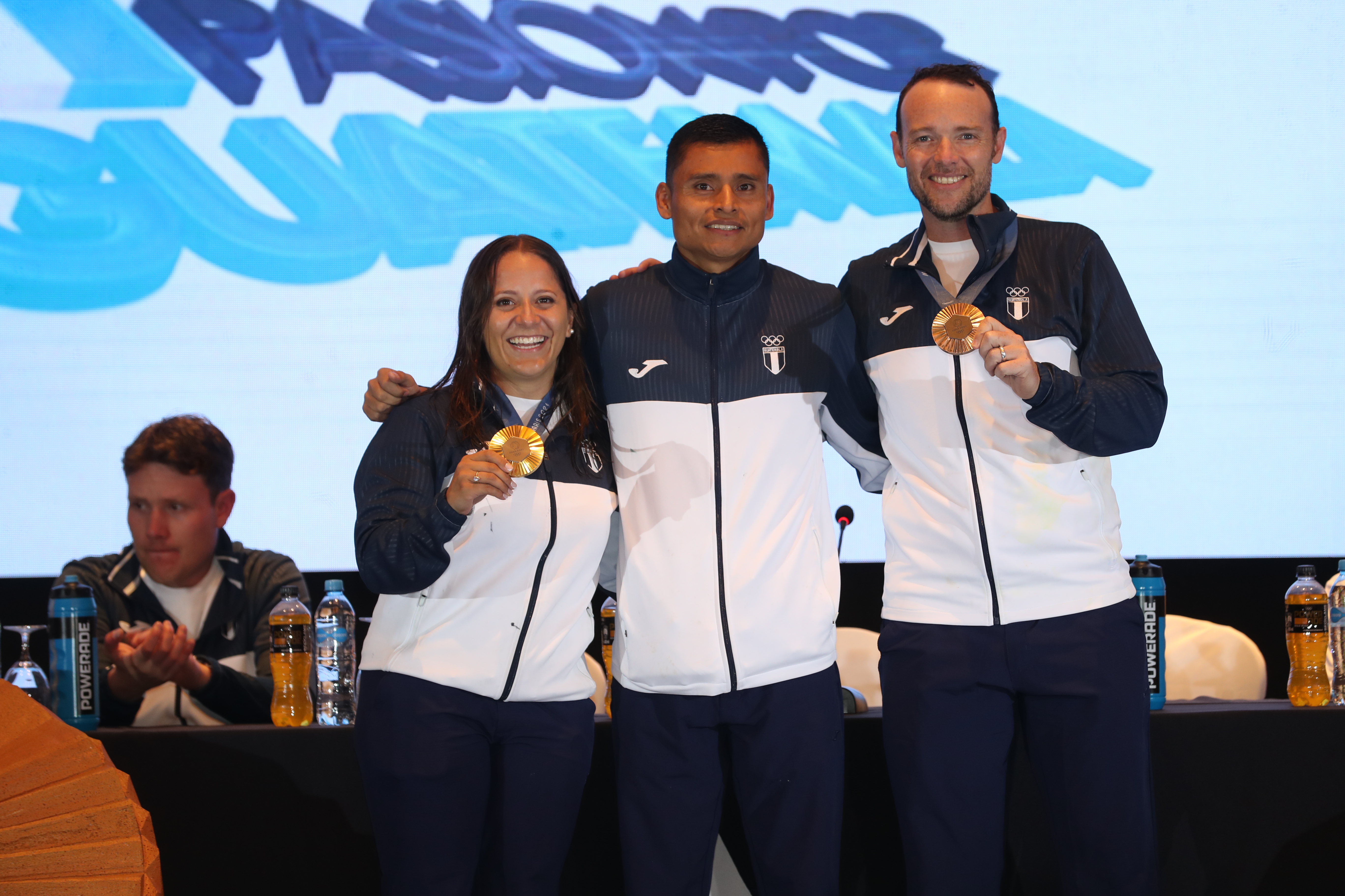 Jean Pierre Brol Cardenas, Erick Barrondo, Adriana Ruano, Atletas que participaron en las olimpiadas Paris 2024 dan conferencia de prensa sobre su participaciones en los juegos


Prensa Libre. Erick Avila   014/08/2024